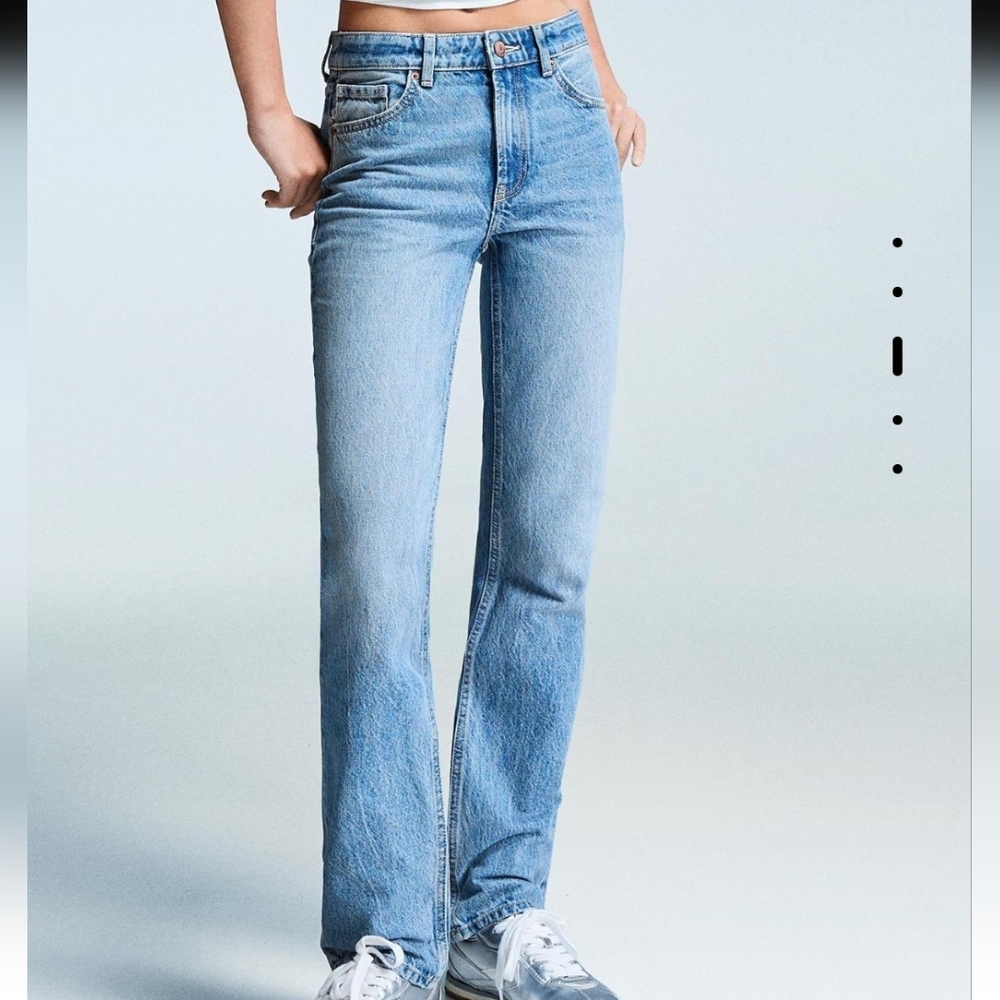 WOMEN'S BERSHKA LOOSE STRAIGHT LEG LIGHT WASH BLUE JEANS DENIM PANTS SZ 2 $195
